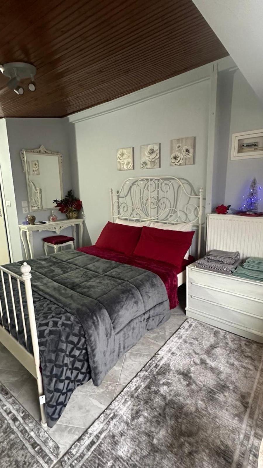 Με Θέα Το Κάστρο Apartment Nafpaktos Ngoại thất bức ảnh